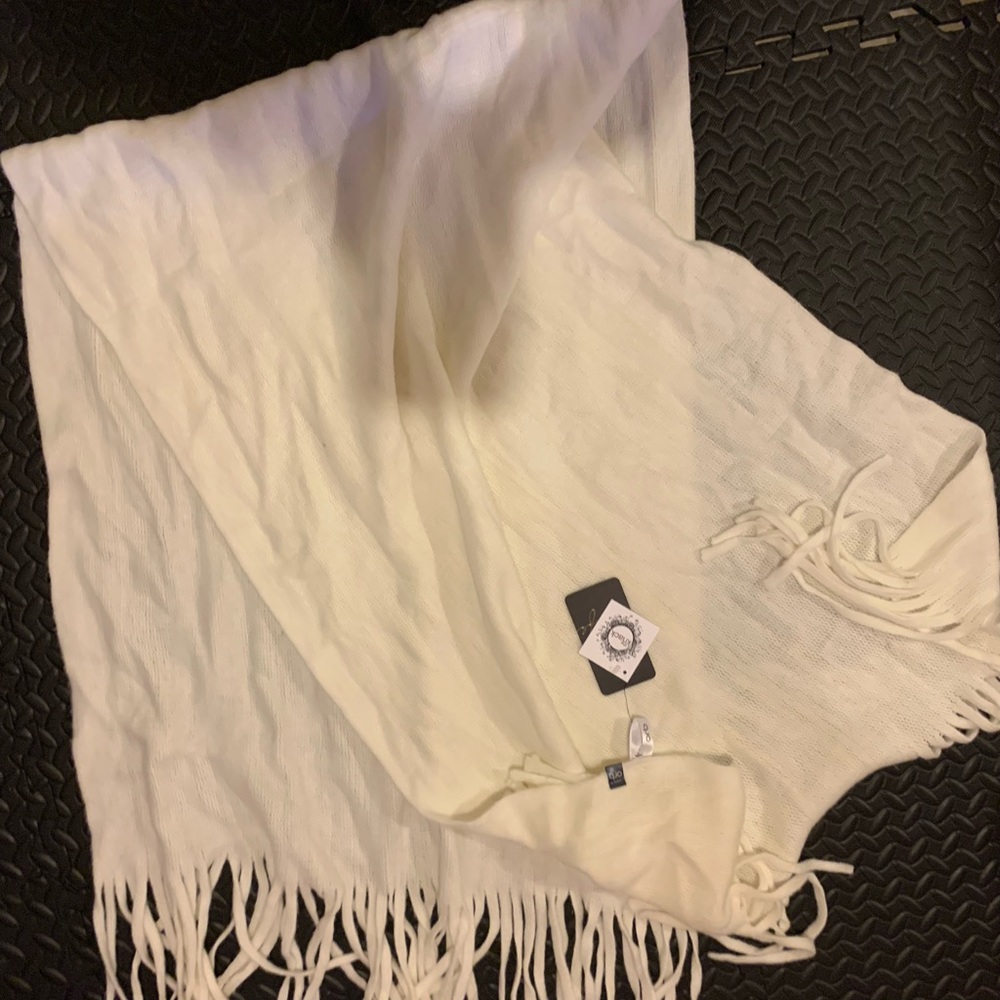 Women’s Scarf - BNWT- ORB Life Brand